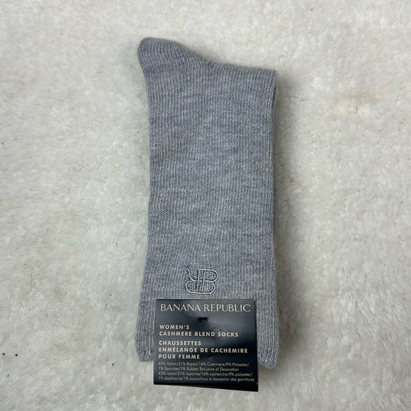BANANA REPUBLIC CASHMERE BLEND SOCK IN GRAY - Picture 2 of 3